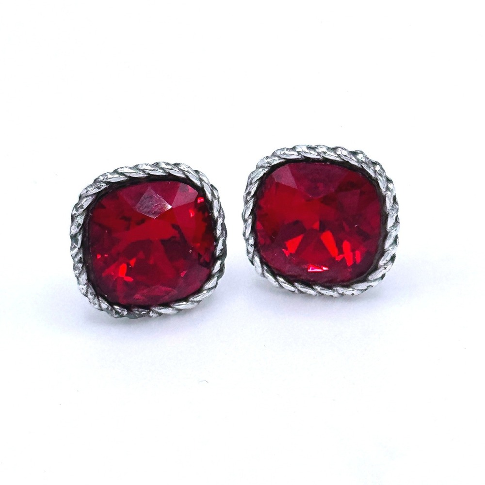 Sparkling Red Square Crystal Stud Earrings Silver Tone Twisted Rope Border - Picture 3 of 4